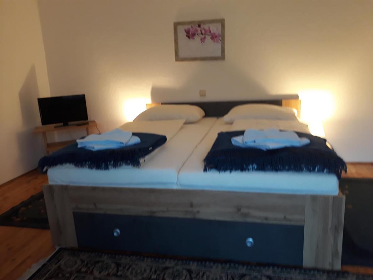 Gasthaus Zur Blauen Donau Hotel Waldkirchen am Wesen Luaran gambar